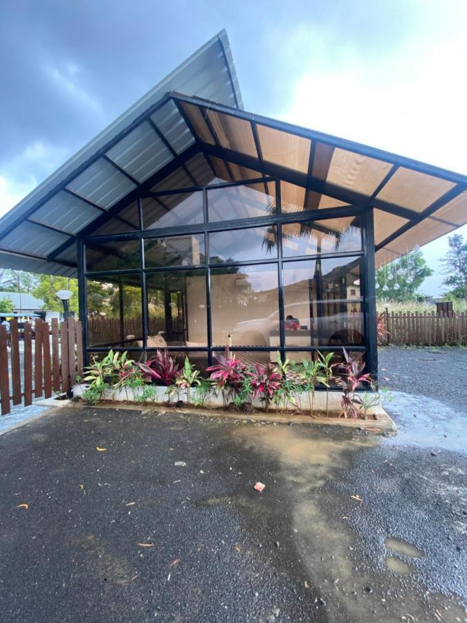 Glass House With Pvt Pool By Miracle Resort & Villa Lonavala Exterior photo